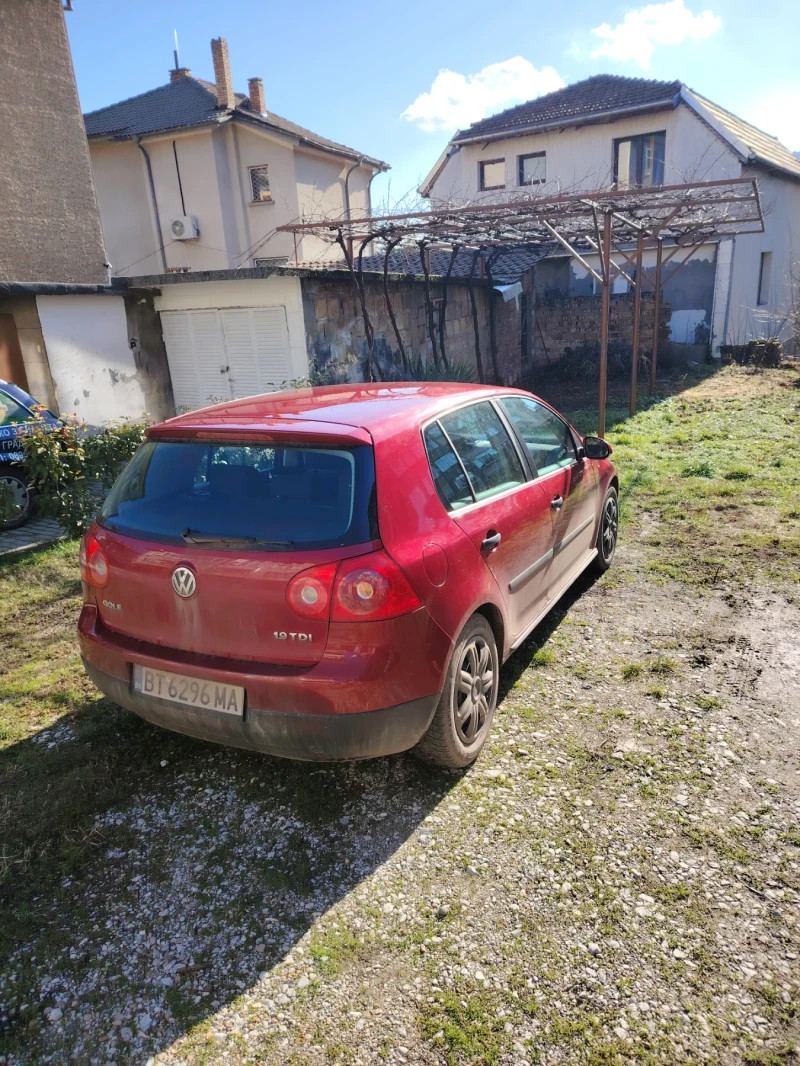 VW Golf 1.9tdi, снимка 4 - Автомобили и джипове - 48547513