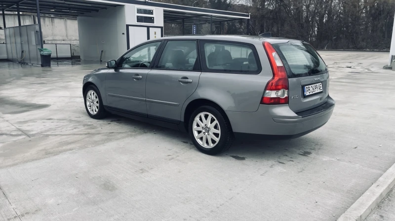 Volvo V50 2.0D, снимка 5 - Автомобили и джипове - 49326998