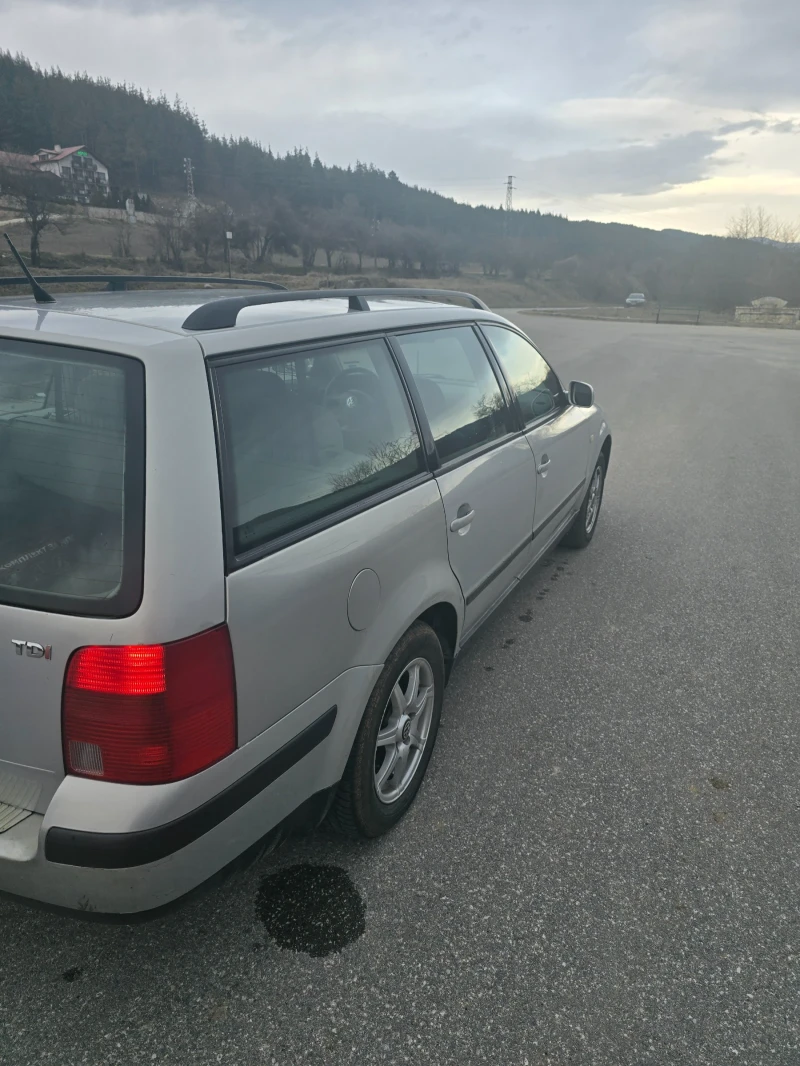 VW Passat, снимка 8 - Автомобили и джипове - 49453539