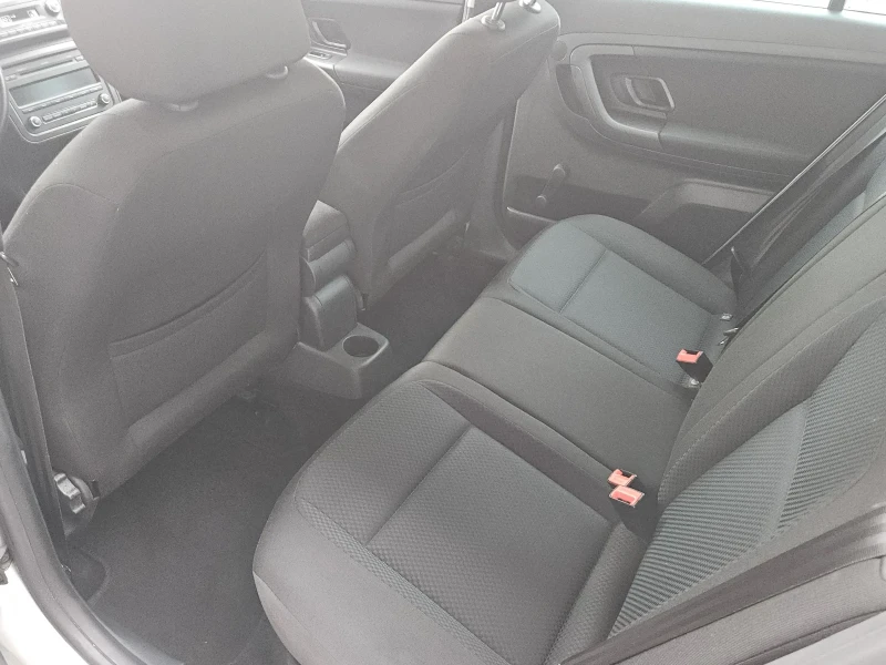 Skoda Fabia 1.6tdi---105кс, снимка 10 - Автомобили и джипове - 52494404
