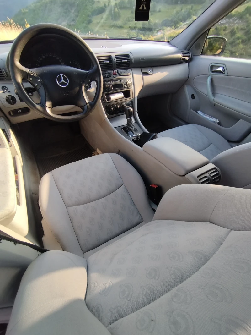 Mercedes-Benz C 200 Kompresor Gas, снимка 12 - Автомобили и джипове - 52642787