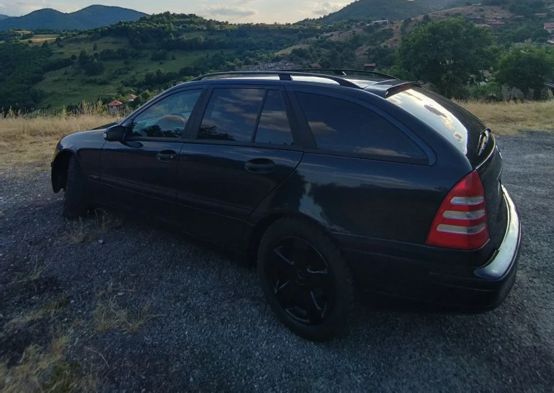 Mercedes-Benz C 200 Kompresor Gas, снимка 4 - Автомобили и джипове - 52642787