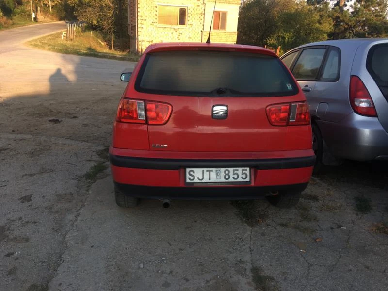 Seat Ibiza 1.4 16v, снимка 1 - Автомобили и джипове - 26833828