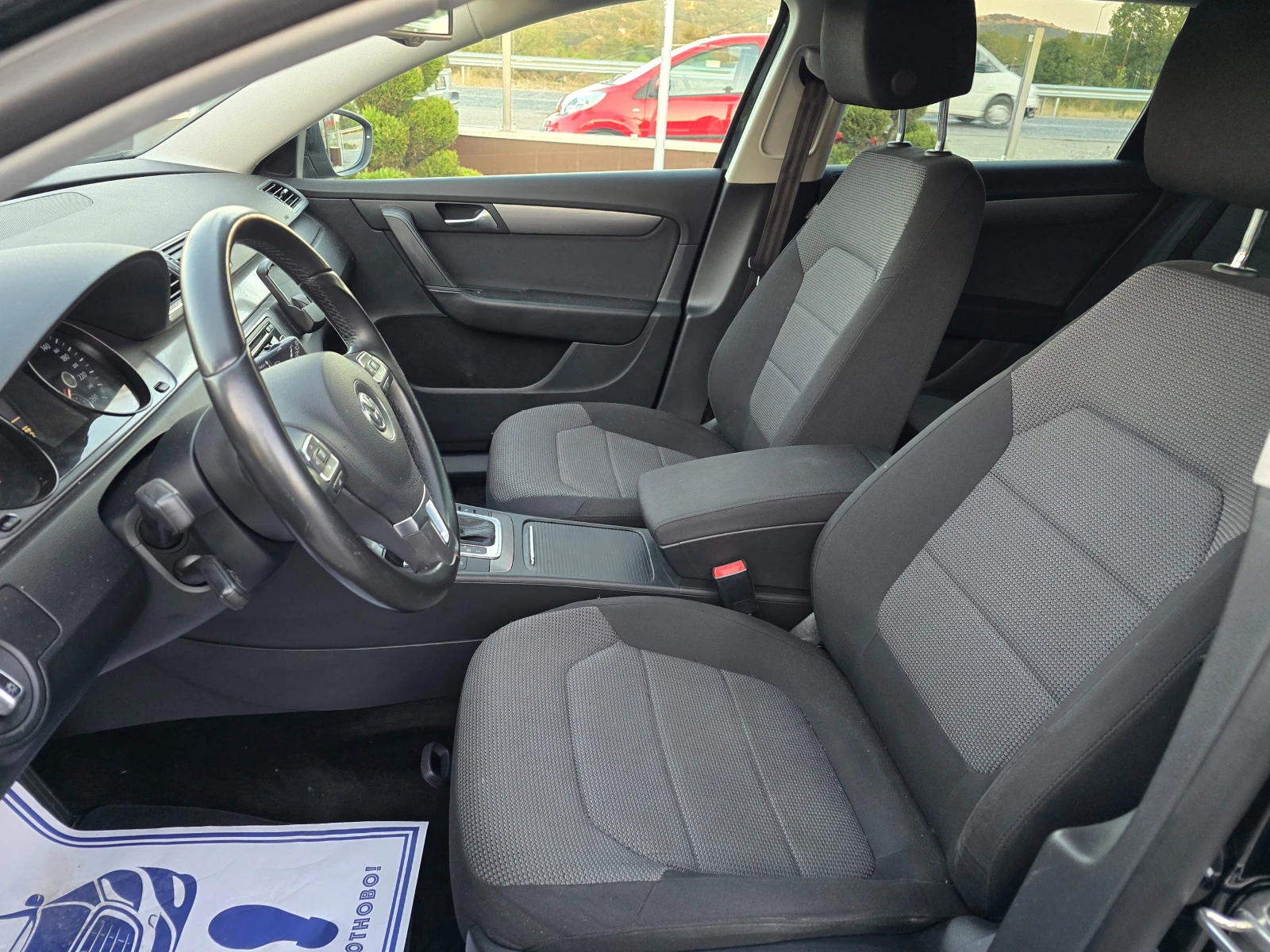 VW Passat 2.0TDI 140кс DSG РЕАЛНИ КИЛОМЕТРИ - изображение 10
