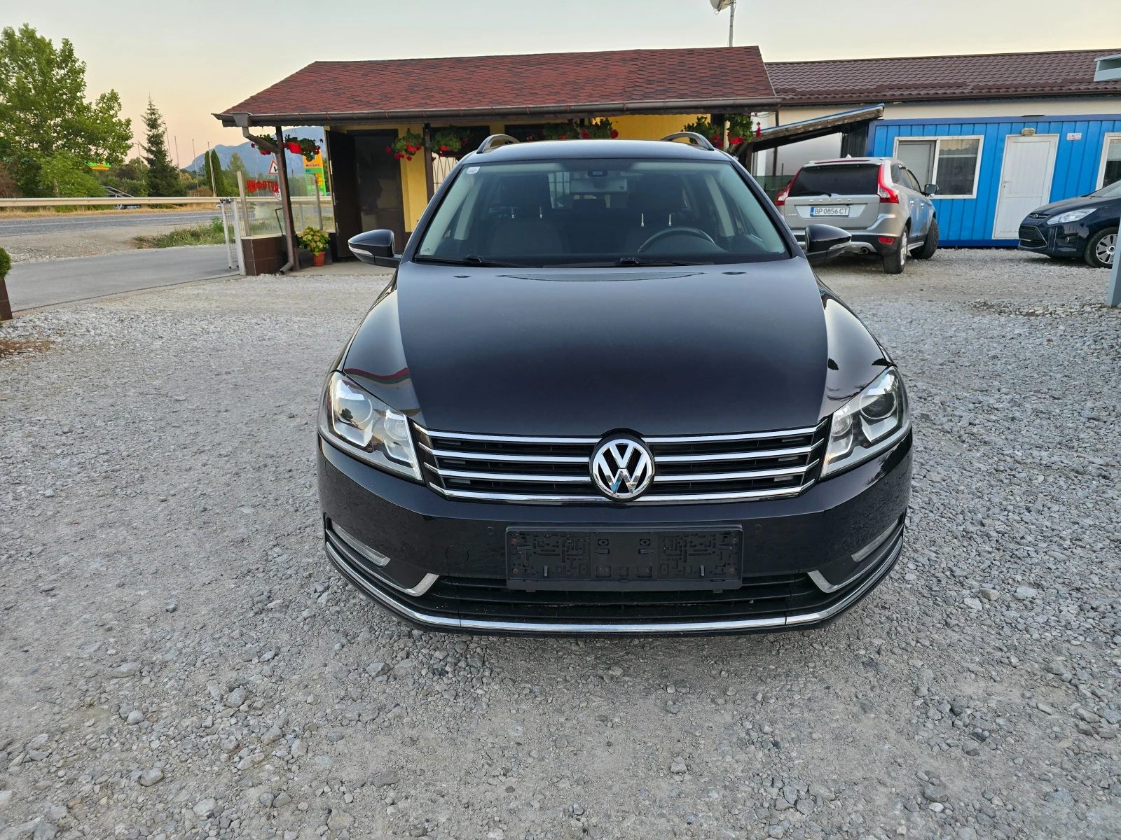VW Passat 2.0TDI 140кс DSG РЕАЛНИ КИЛОМЕТРИ - изображение 8