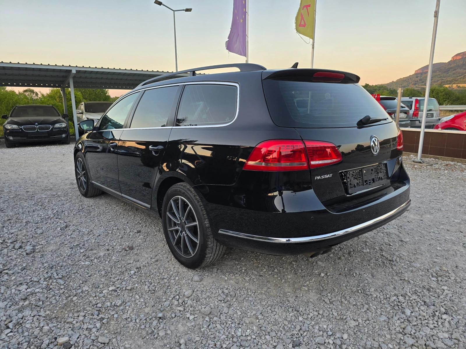 VW Passat 2.0TDI 140кс DSG РЕАЛНИ КИЛОМЕТРИ - изображение 3