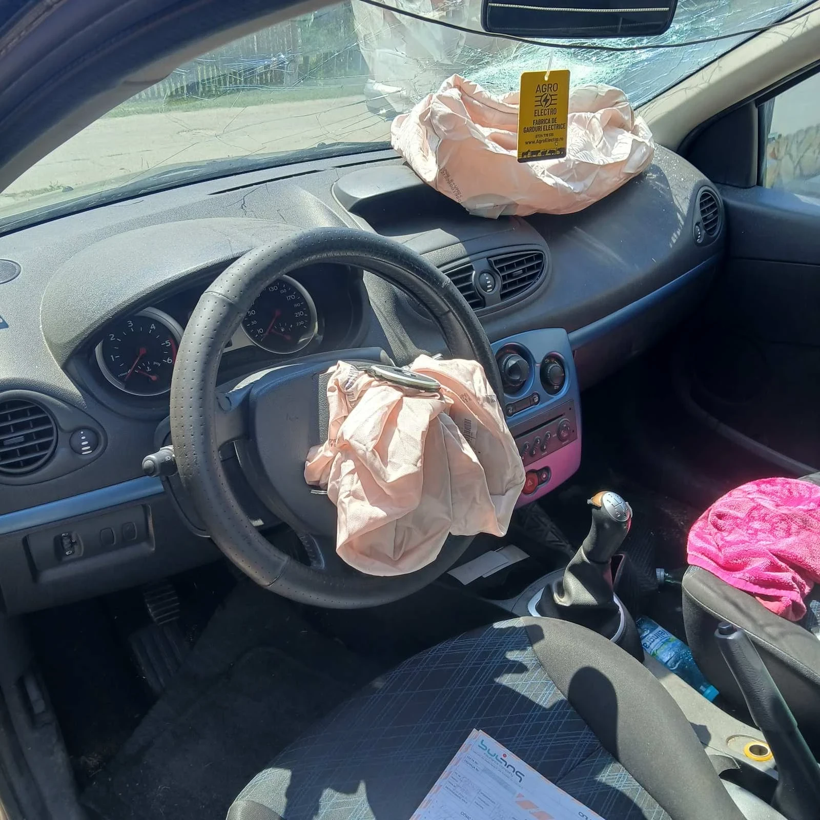 Renault Clio 1.5 - изображение 4