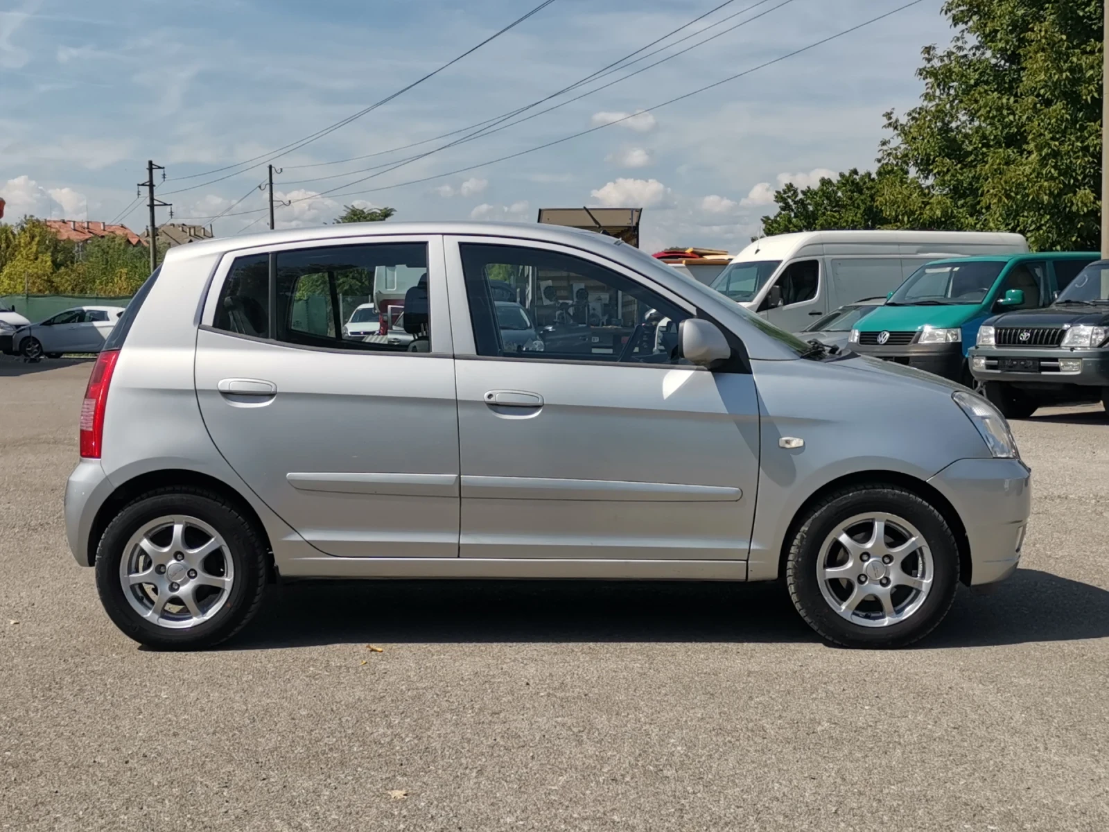 Kia Picanto 1.1i Автоматик - изображение 6