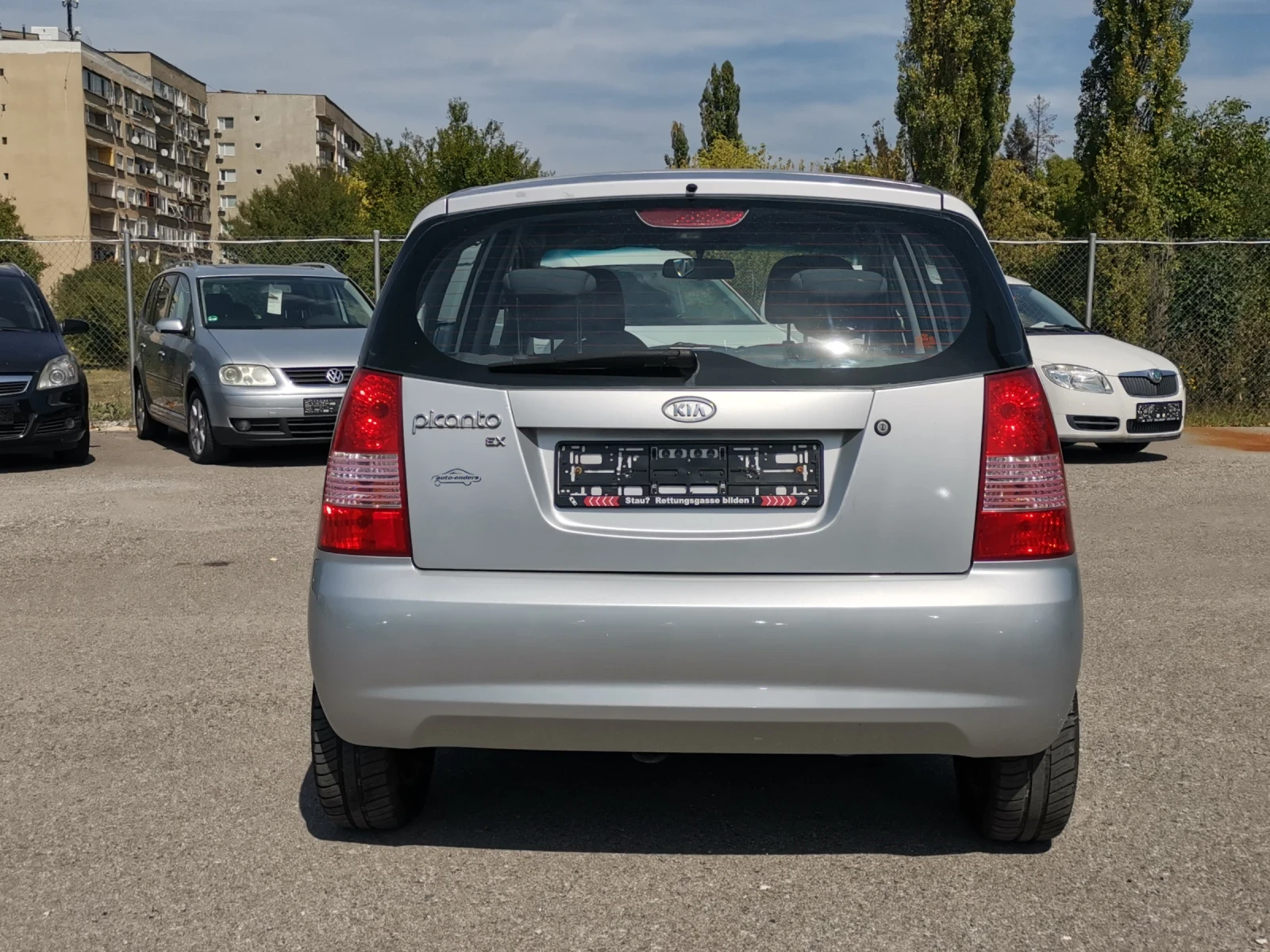 Kia Picanto 1.1i Автоматик - изображение 4