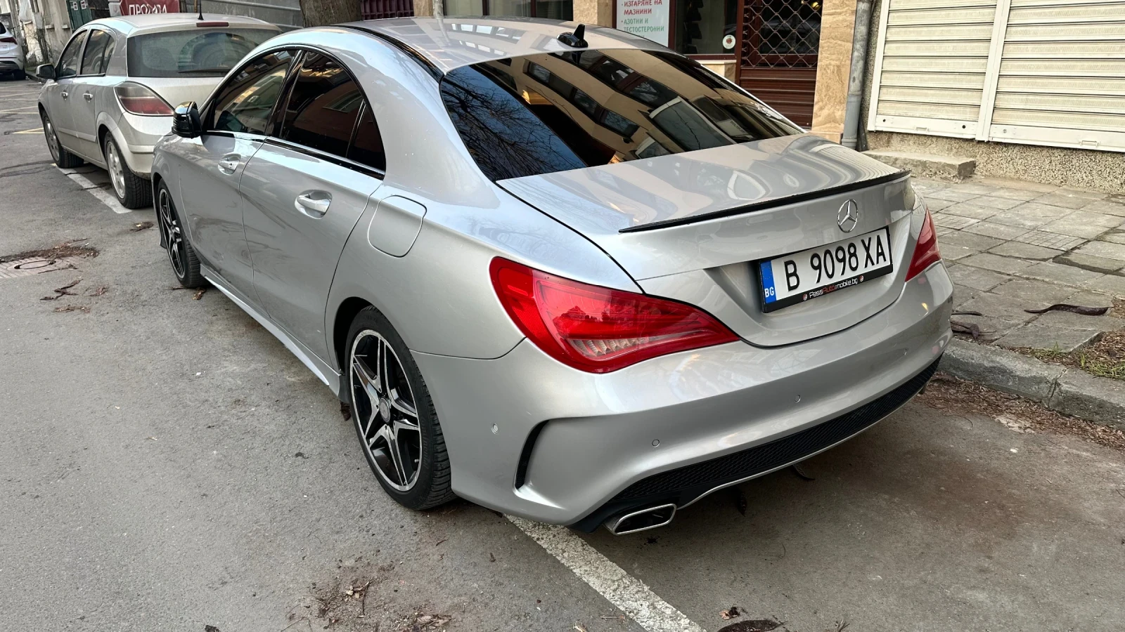 Mercedes-Benz CLA 180 AMG - изображение 4