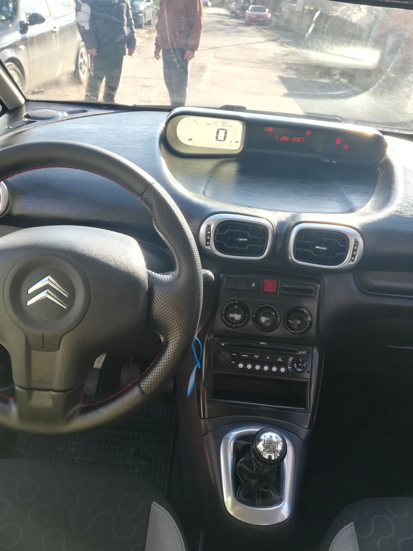 Citroen C3 Picasso УНИКАТ А/С 140000 КМ - изображение 3