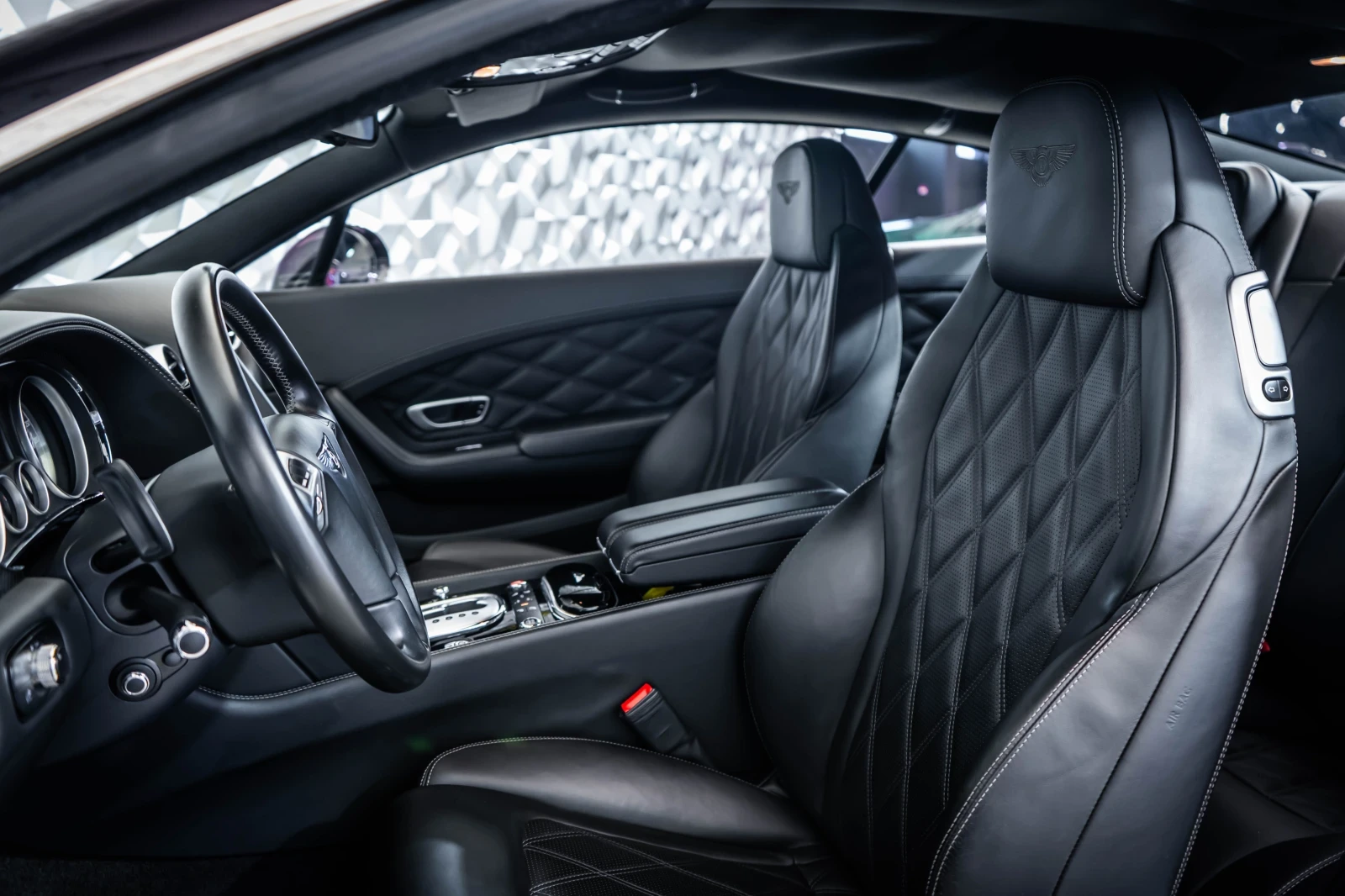 Bentley Continental gt V8 Mulliner Keyless* Soft-Close* Massage*  - изображение 9