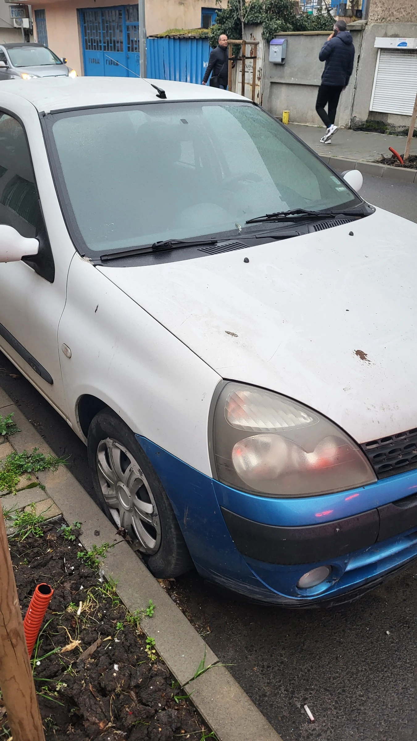 Renault Symbol, снимка 3 - Автомобили и джипове - 53931799