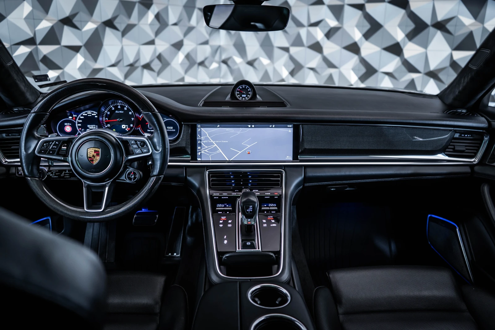 Porsche Panamera Turbo* Ceramic* Carbon* Burm3D* SportChro* PDLS* P, снимка 11 - Автомобили и джипове - 53958071