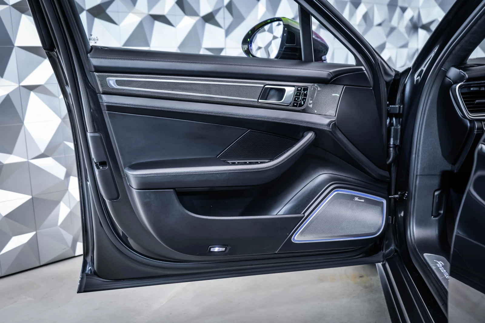 Porsche Panamera Turbo* Ceramic* Carbon* Burm3D* SportChro* PDLS* P, снимка 7 - Автомобили и джипове - 53958071