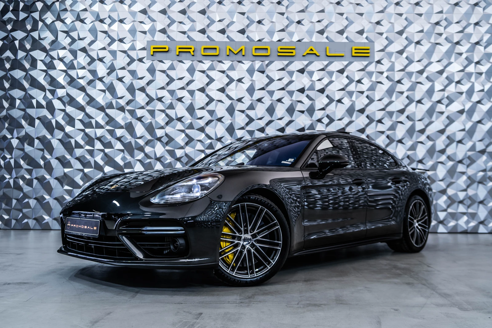 Porsche Panamera Turbo* Ceramic* Carbon* Burm3D* SportChro* PDLS* P | Auto.bg — изображение 1