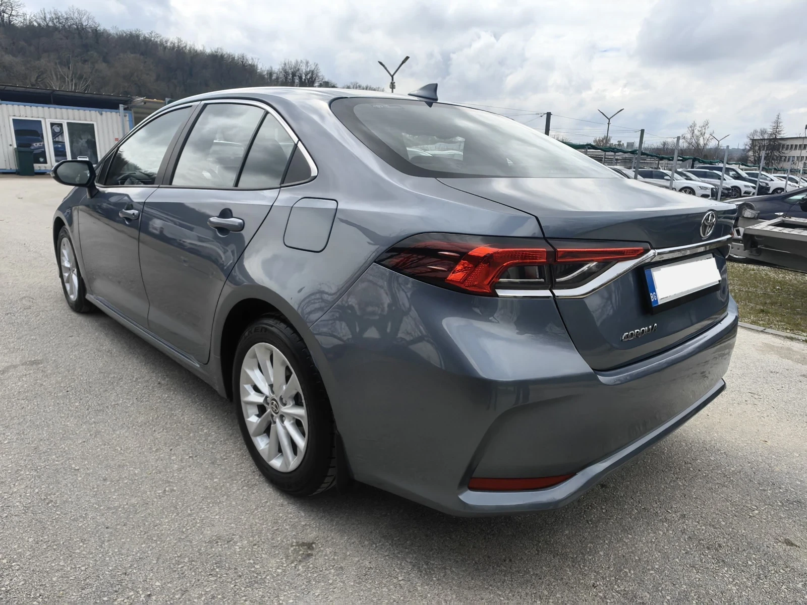 Toyota Corolla 1.5T/EXECUTIVE/ГАРАНЦИОННА ДО 2033г , снимка 5 - Автомобили и джипове - 54159293