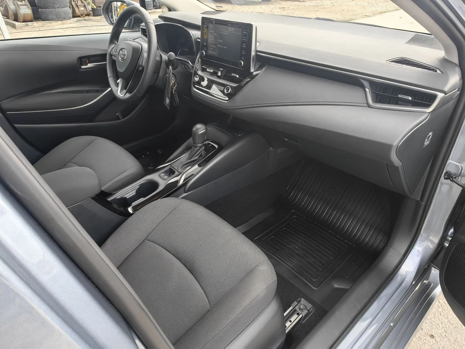 Toyota Corolla 1.5T/EXECUTIVE/ГАРАНЦИОННА ДО 2033г , снимка 8 - Автомобили и джипове - 54159293