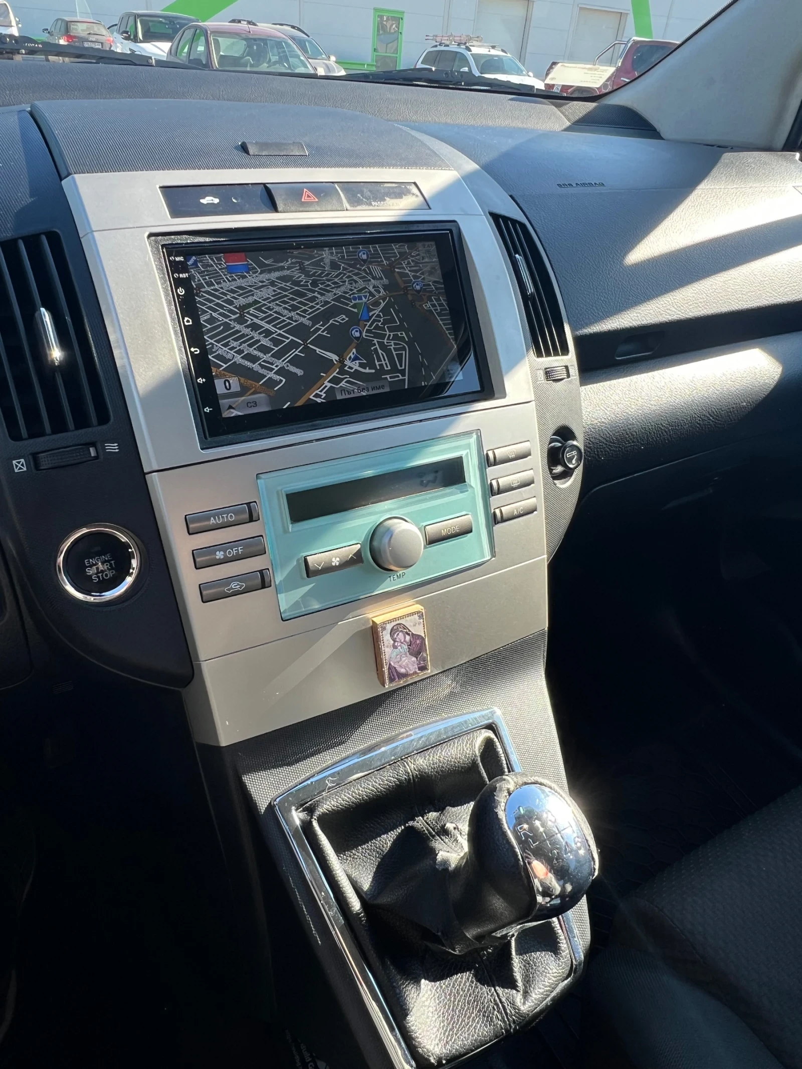 Toyota Corolla verso 2.2 136 к.с., снимка 10 - Автомобили и джипове - 54564390