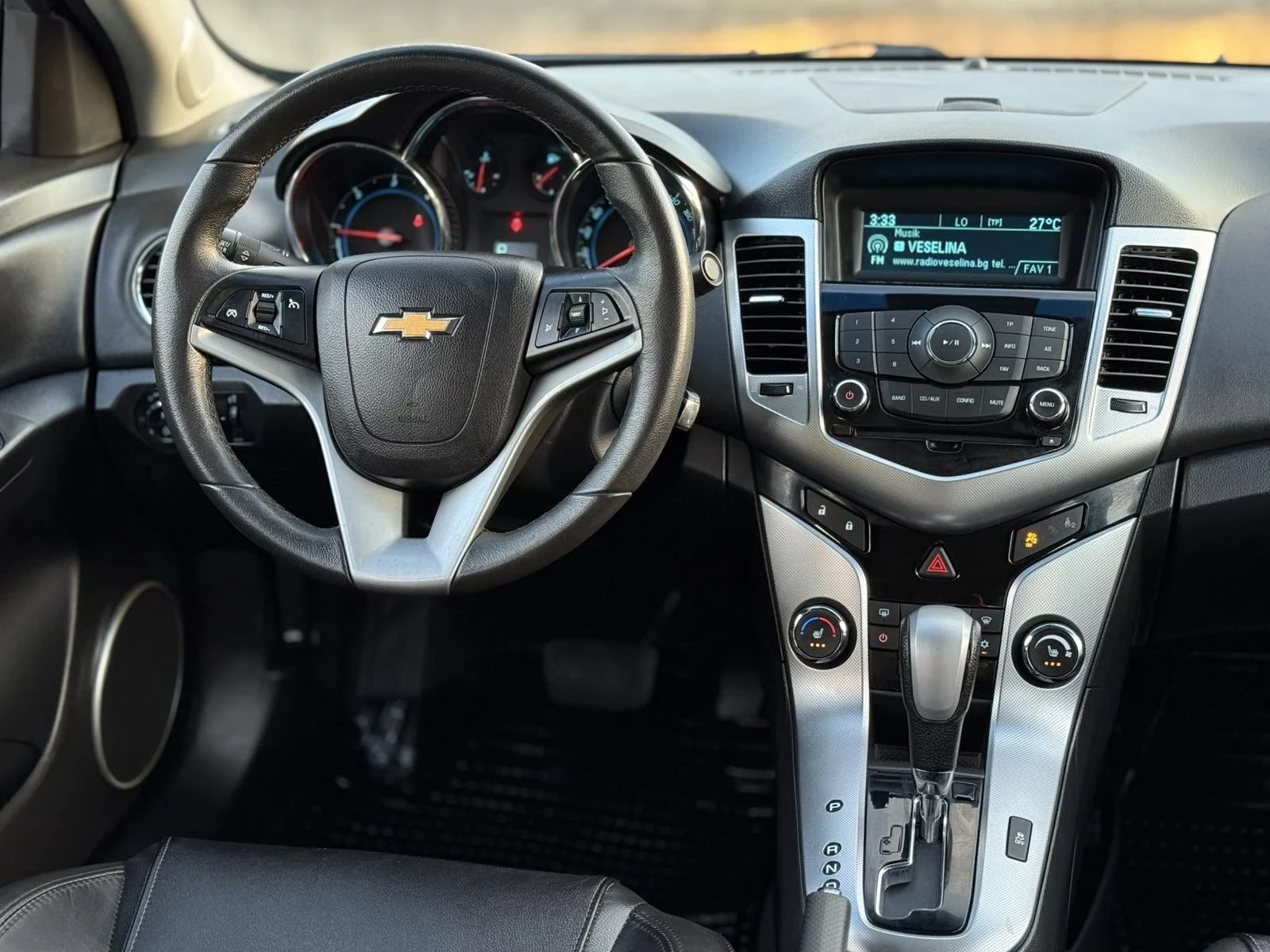 Chevrolet Cruze, снимка 3 - Автомобили и джипове - 55031515