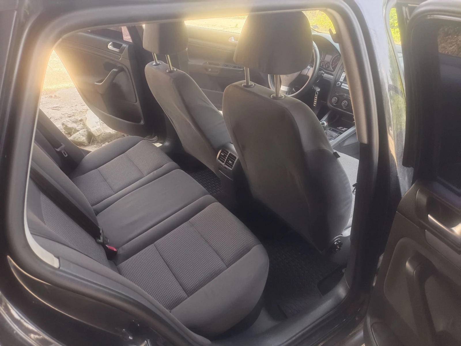 VW Golf, снимка 14 - Автомобили и джипове - 55070204
