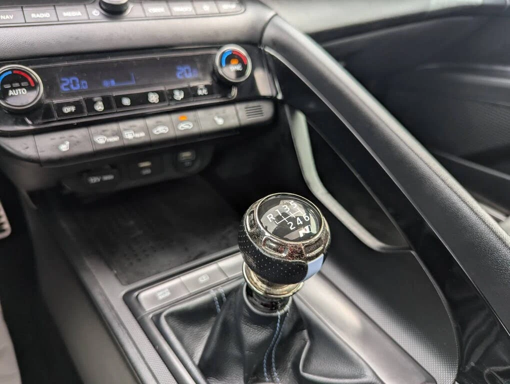 Hyundai Elantra N* BOSE* LANE ASSIST* �������* ������* ������ ���� | Mobile.bg � ����������� 14