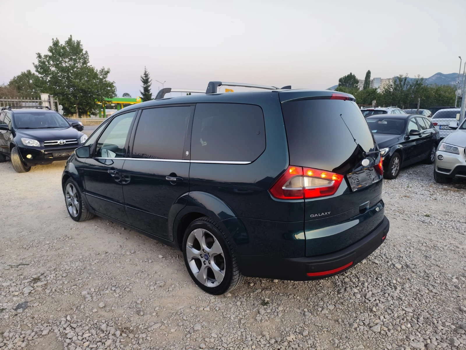 Ford Galaxy 2.0 дизел Италия individual, снимка 8 - Автомобили и джипове - 55559774