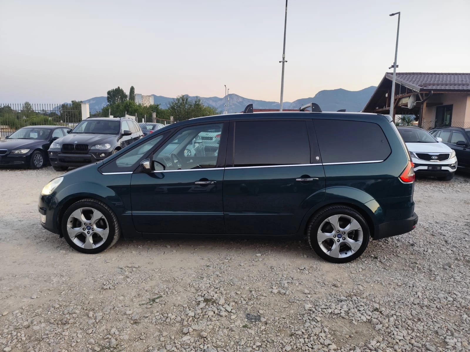 Ford Galaxy 2.0 дизел Италия individual, снимка 9 - Автомобили и джипове - 55559774