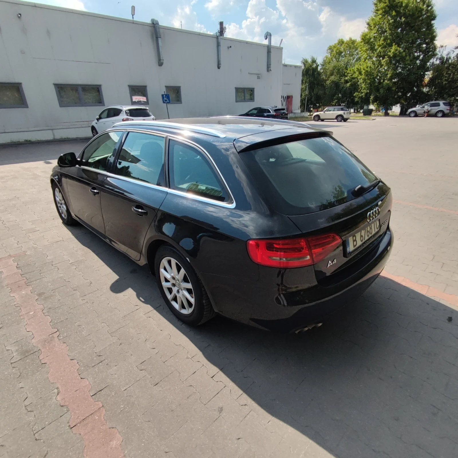 Audi A4 2, 0 дизел б8, снимка 4 - Автомобили и джипове - 55641203