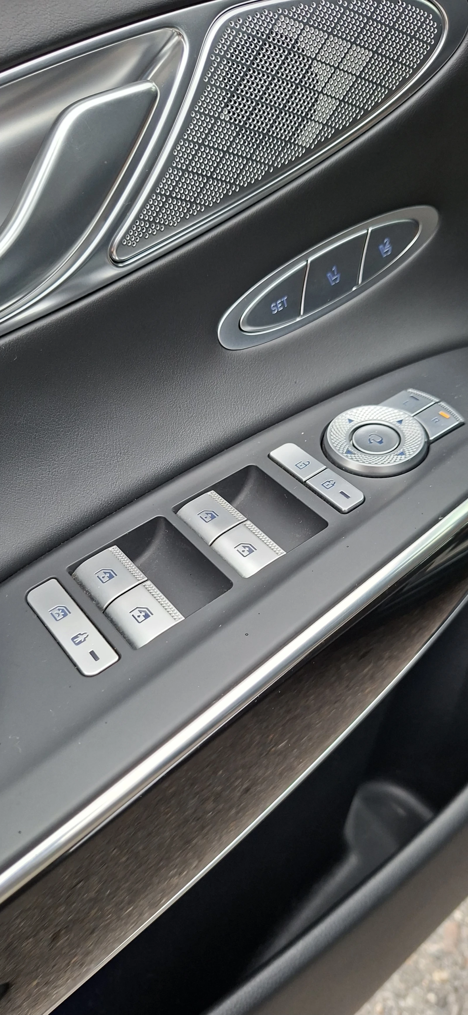 Genesis GV70 Време е да постигнете мечтата си Genesis GV70 AW, снимка 10 - Автомобили и джипове - 55787487