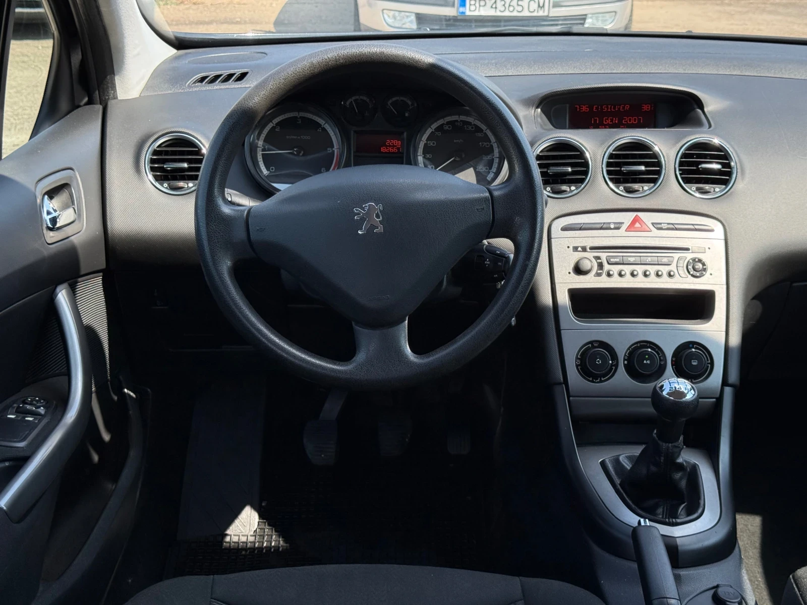 Peugeot 308 SW* 1.6HDi* Лизинг* Климатик, снимка 11 - Автомобили и джипове - 55848101