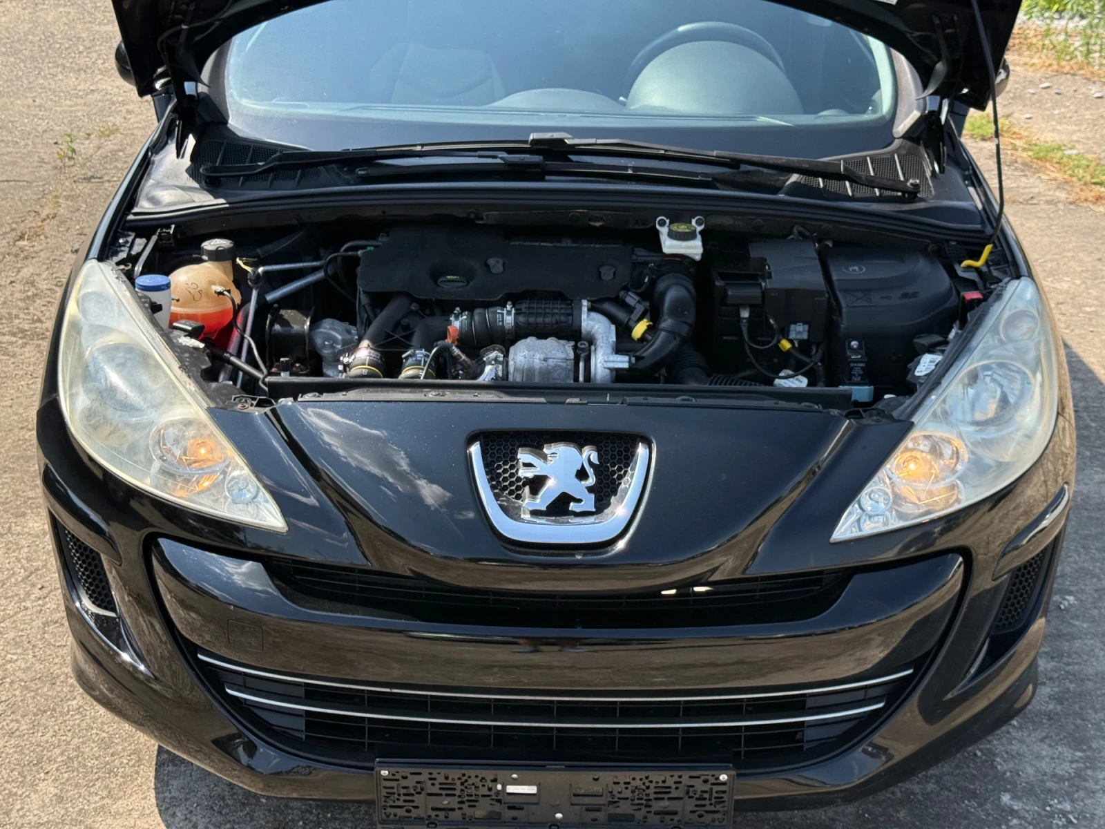 Peugeot 308 SW* 1.6HDi* Лизинг* Климатик, снимка 17 - Автомобили и джипове - 55848101