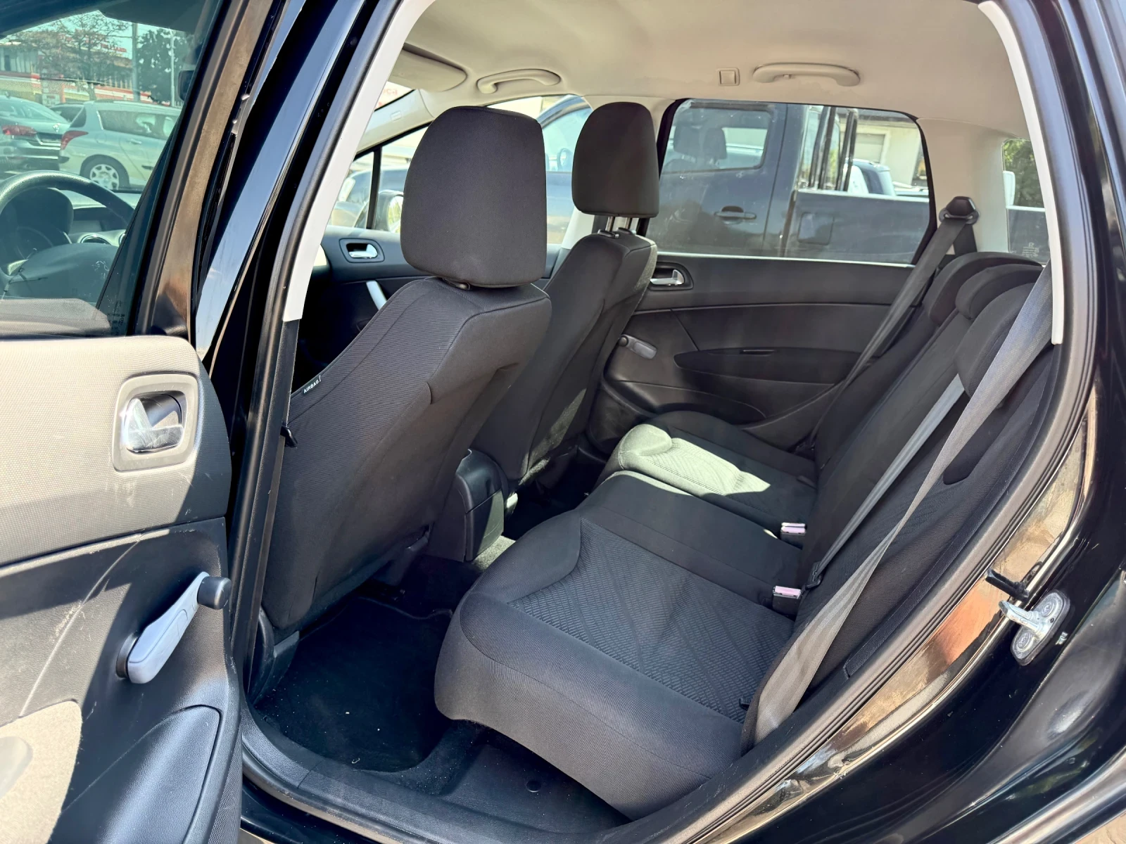 Peugeot 308 SW* 1.6HDi* Лизинг* Климатик, снимка 14 - Автомобили и джипове - 55848101