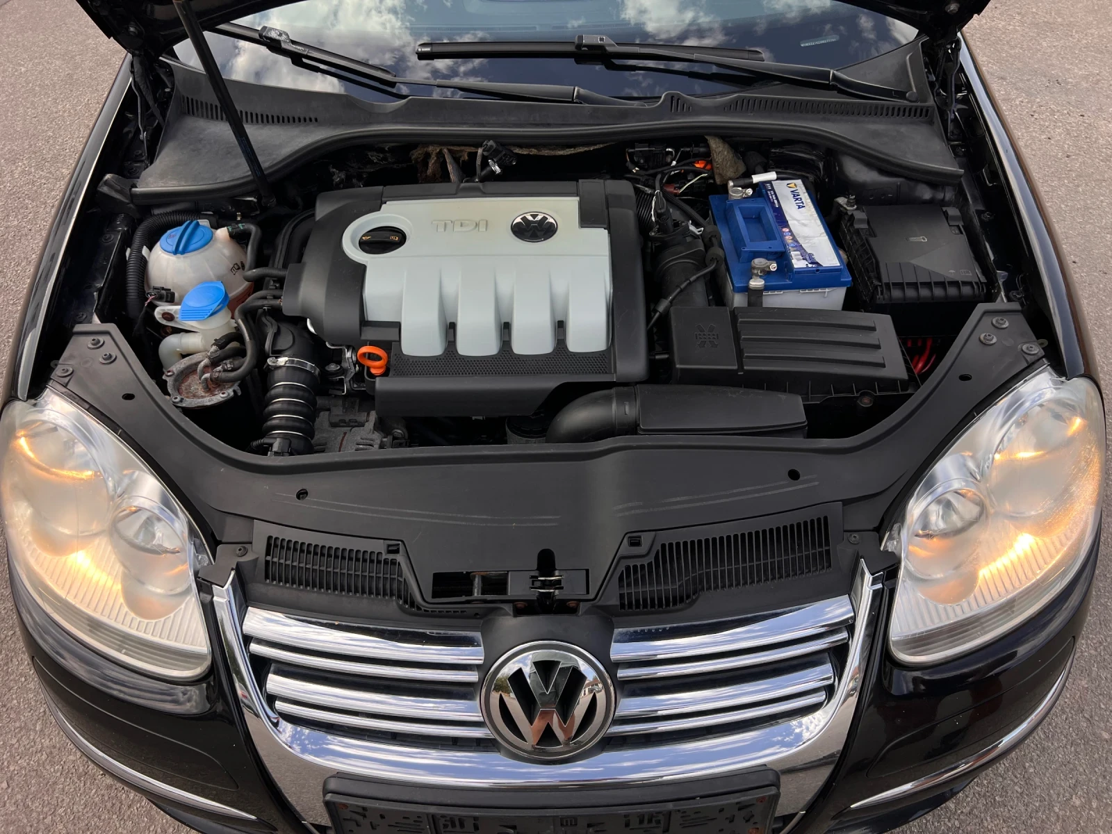 VW Golf 1.9TDI 105k.c , снимка 17 - Автомобили и джипове - 55896458