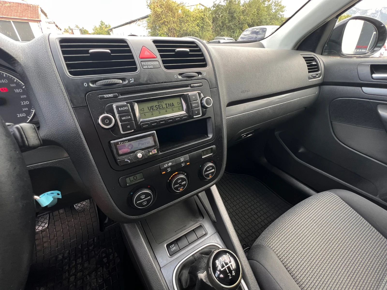 VW Golf 1.9TDI 105k.c , снимка 14 - Автомобили и джипове - 55896458