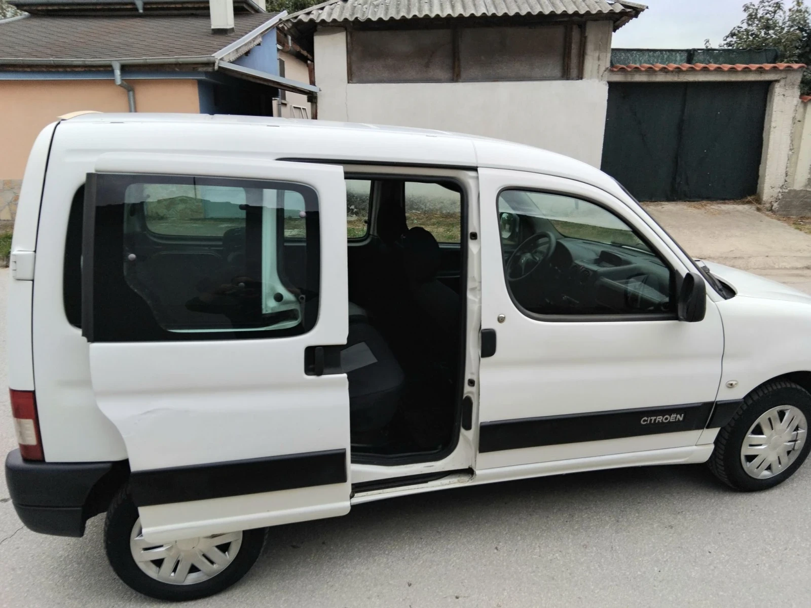 Citroen Berlingo 1.6HDI.90 + КЛИМА. 2008г., снимка 11 - Автомобили и джипове - 56183488