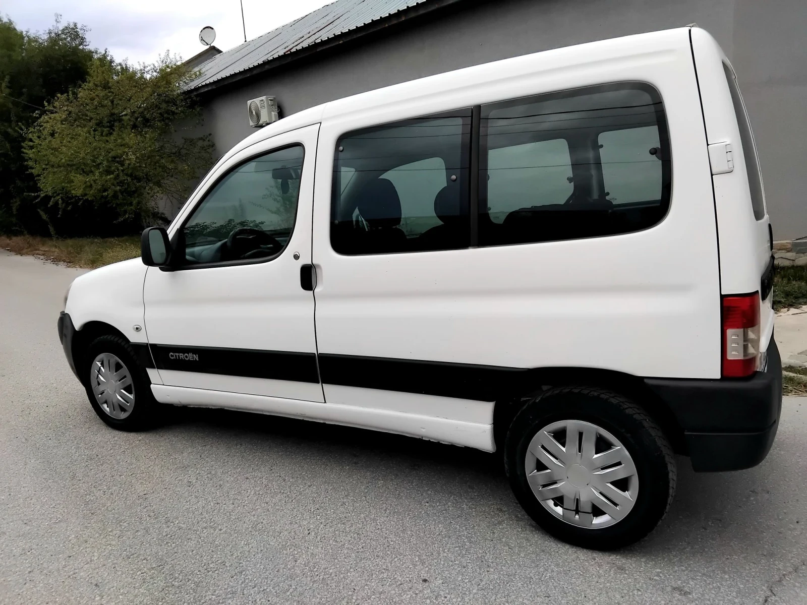Citroen Berlingo 1.6HDI.90 + КЛИМА. 2008г., снимка 2 - Автомобили и джипове - 56183488