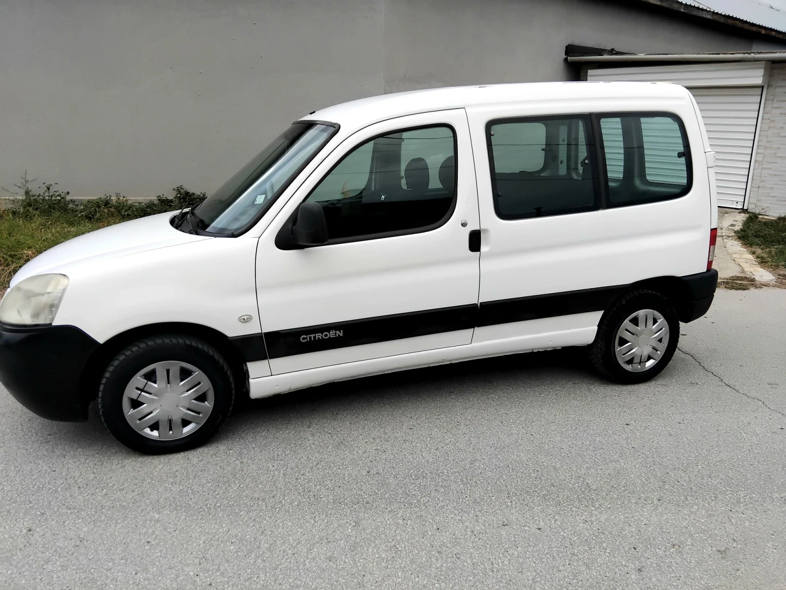 Citroen Berlingo 1.6HDI.90 + КЛИМА. 2008г., снимка 4 - Автомобили и джипове - 56183488