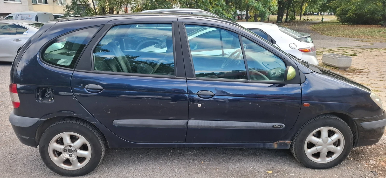 Renault Megane Megane Scenic, снимка 3 - Автомобили и джипове - 56253256
