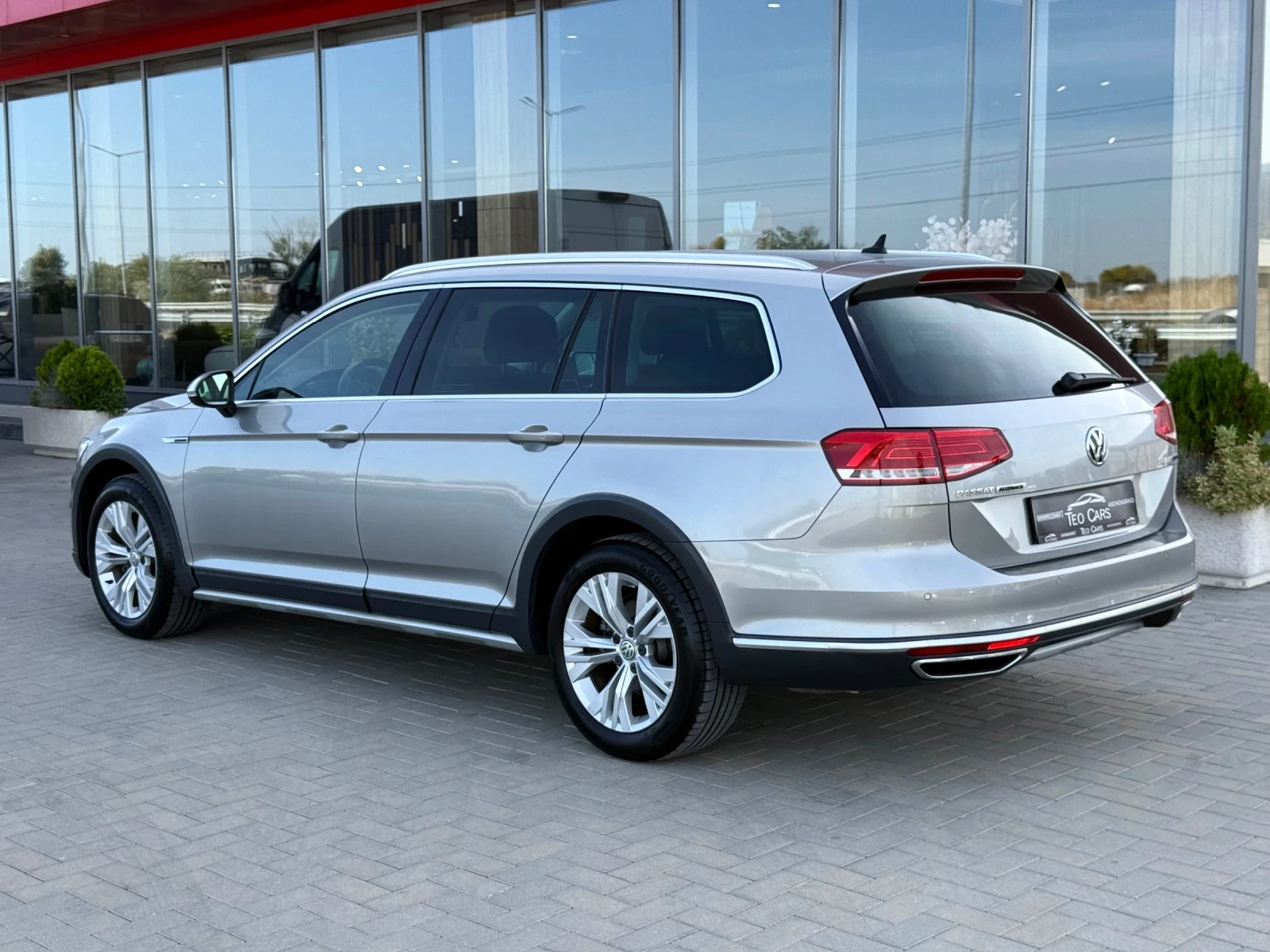 VW Passat Alltrack 2.0 TDI / 4MOTION / HIGHLINE / PANORAMA | Mobile.bg � ����������� 5