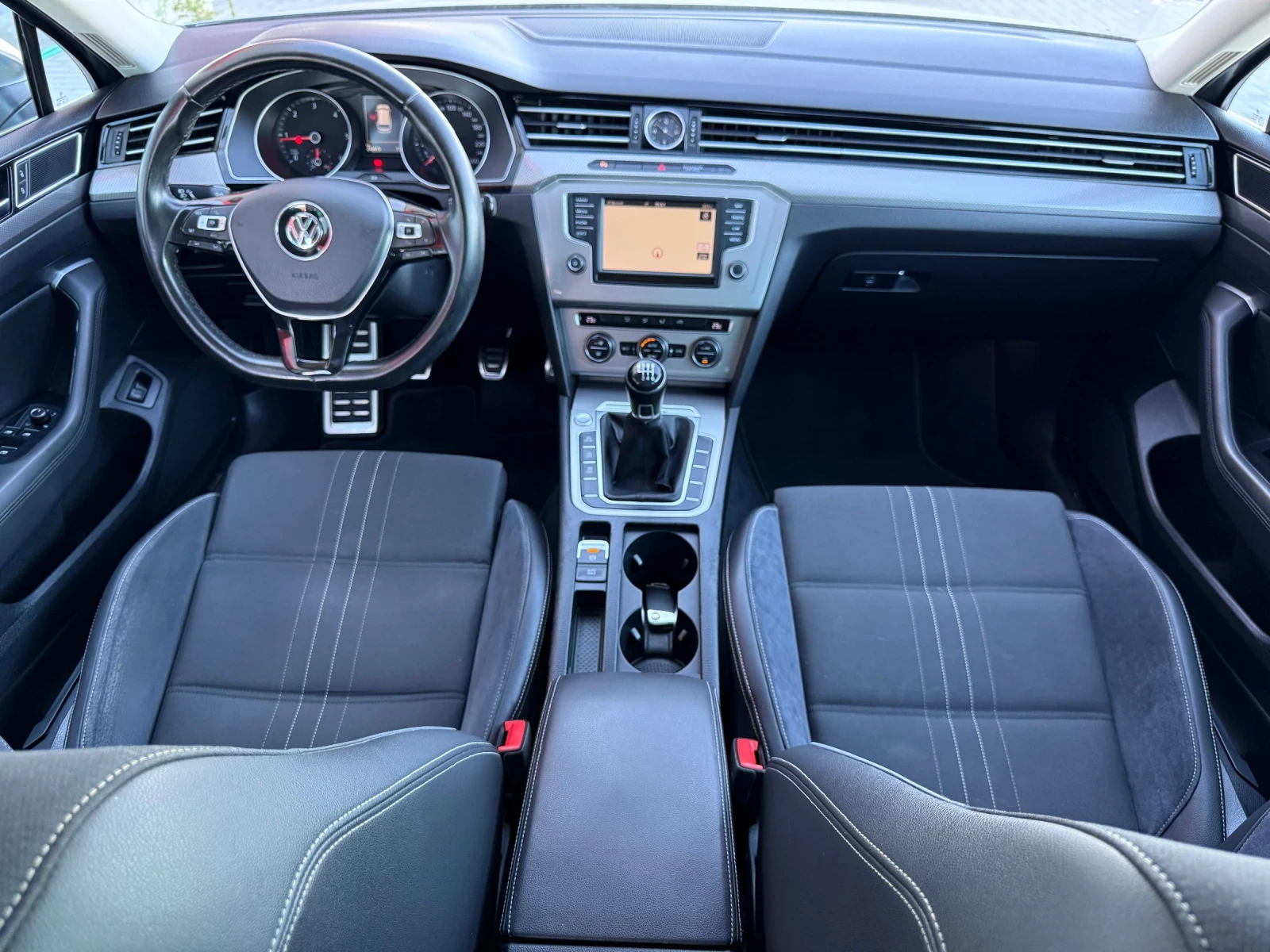 VW Passat Alltrack 2.0 TDI / 4MOTION / HIGHLINE / PANORAMA | Mobile.bg � ����������� 8