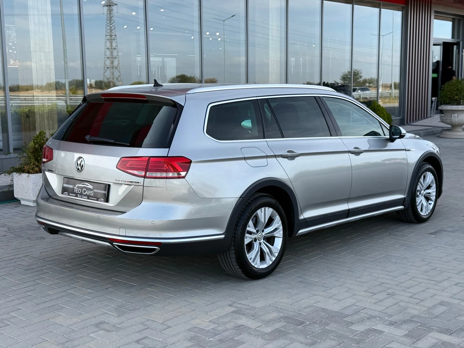 VW Passat Alltrack 2.0 TDI / 4MOTION / HIGHLINE / PANORAMA | Mobile.bg � ����������� 7