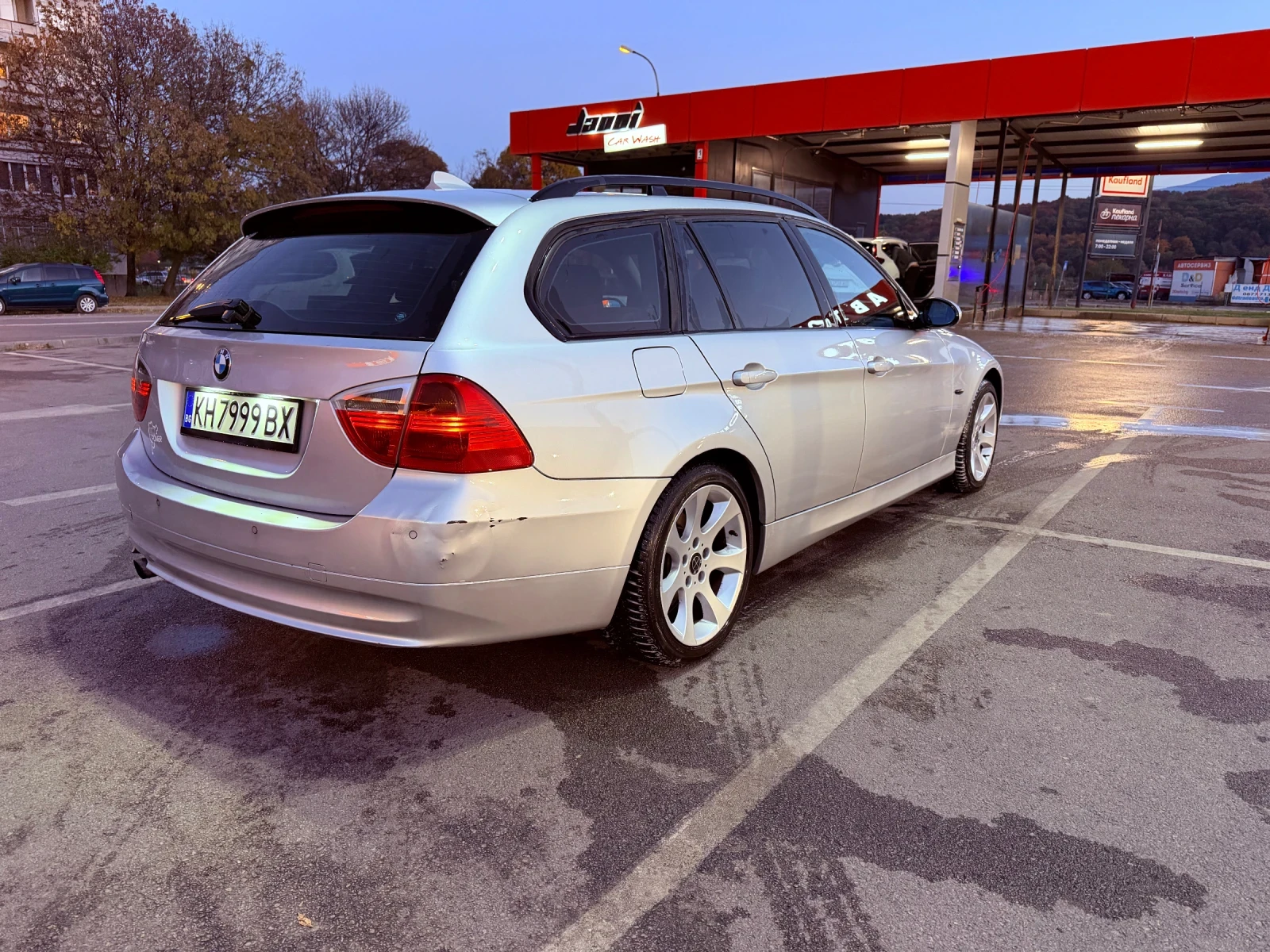 BMW 320, снимка 4 - Автомобили и джипове - 56648408