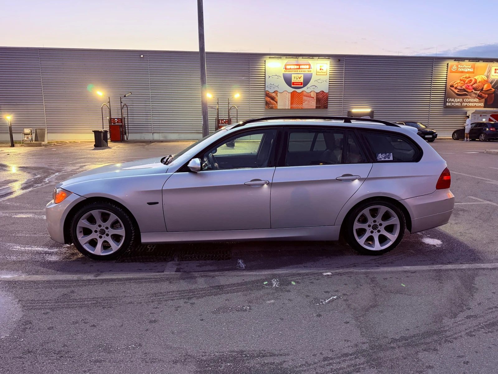 BMW 320, снимка 7 - Автомобили и джипове - 56648408
