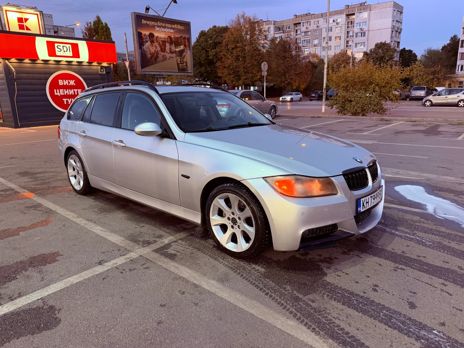 BMW 320, снимка 2 - Автомобили и джипове - 56648408