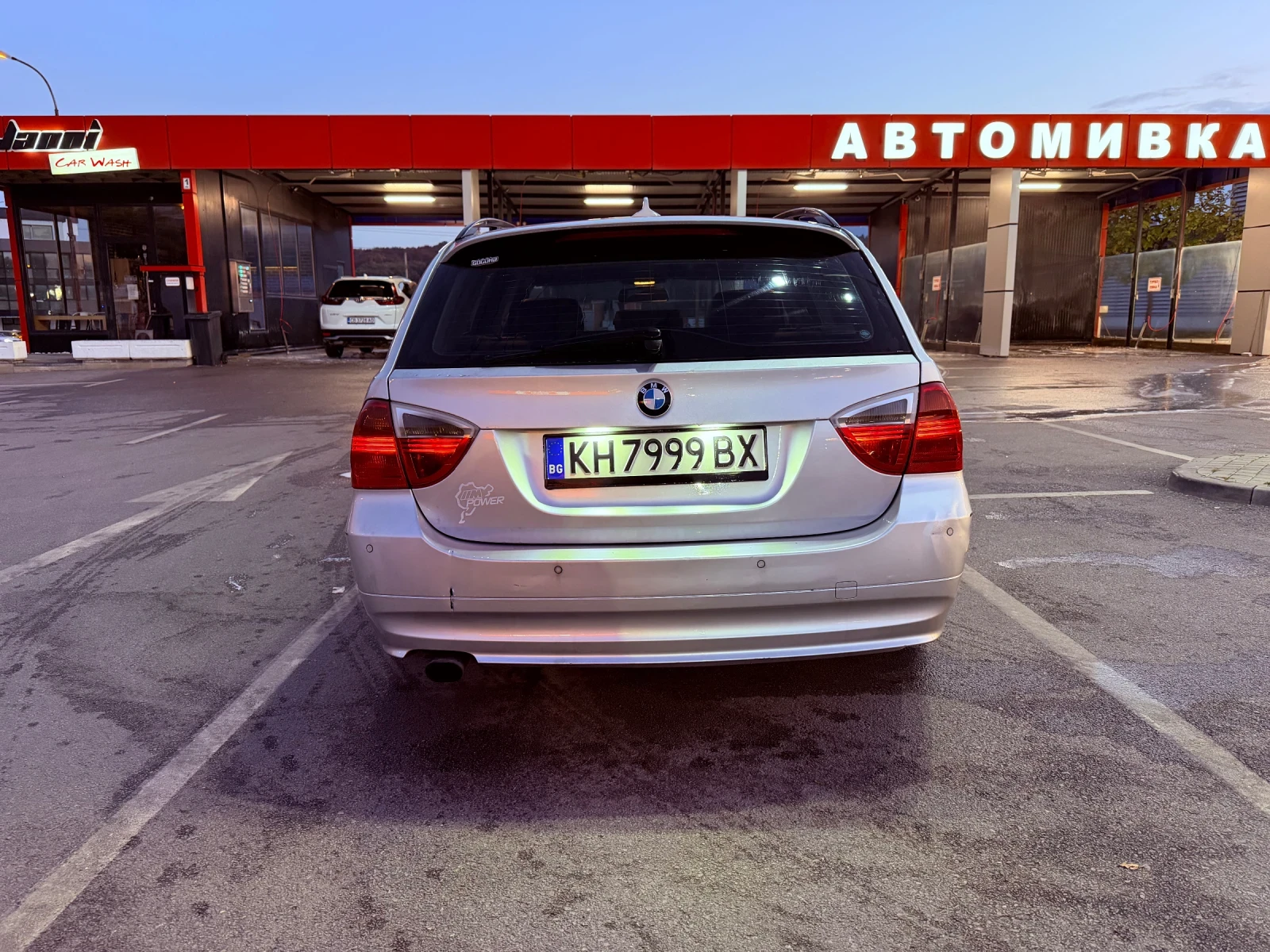 BMW 320, снимка 5 - Автомобили и джипове - 56648408