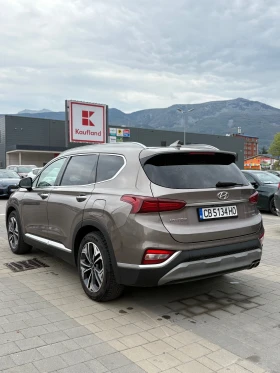 Обява за продажба на Hyundai Santa fe 2.2 CRDI 4x4 luxury+ safety pack ~43 000 лв. - изображение 6 | Auto.bg Обява за продажба на Hyundai Santa fe 2.2 CRDI 4x4 luxury+ safety pack ~43 000 лв. - изображение 6
