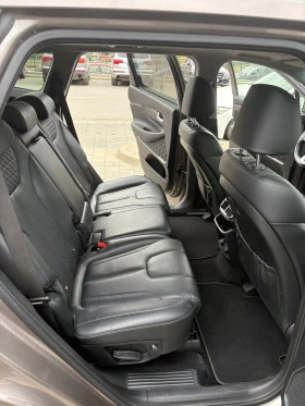 Обява за продажба на Hyundai Santa fe 2.2 CRDI 4x4 luxury+ safety pack ~43 000 лв. - изображение 10 | Auto.bg Обява за продажба на Hyundai Santa fe 2.2 CRDI 4x4 luxury+ safety pack ~43 000 лв. - изображение 10
