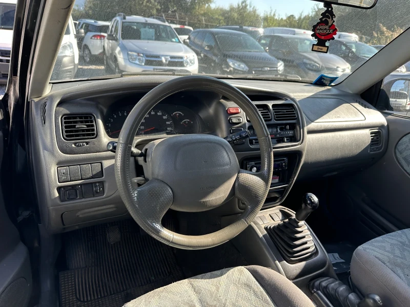 Suzuki Grand vitara, снимка 7 - Автомобили и джипове - 47331704