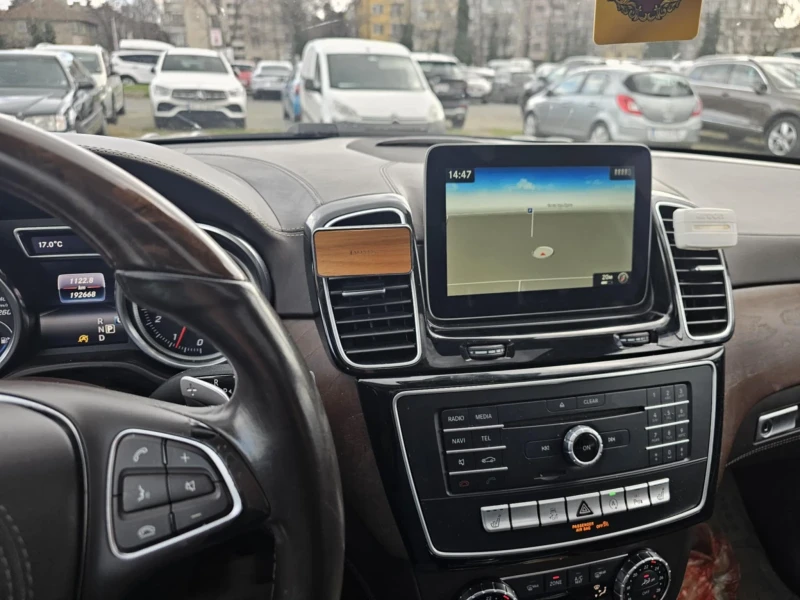 Mercedes-Benz GLS 500, снимка 3 - Автомобили и джипове - 48120543